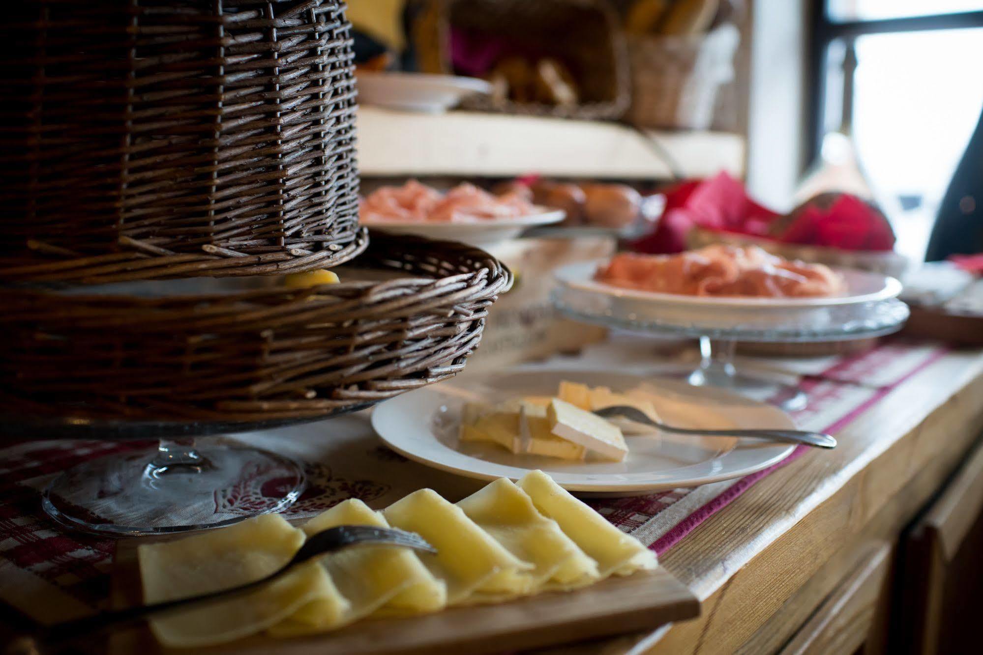 Locanda La Brenva Courmayeur Exterior photo